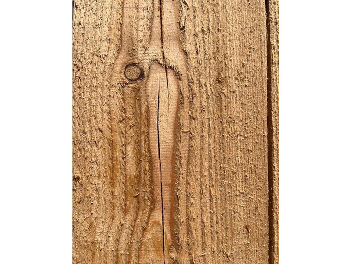 Klotz Rohhobler Lärche roh Qualität II / III lufttrocken für Aussenbereich Risse und Kern müssen toleriert werden