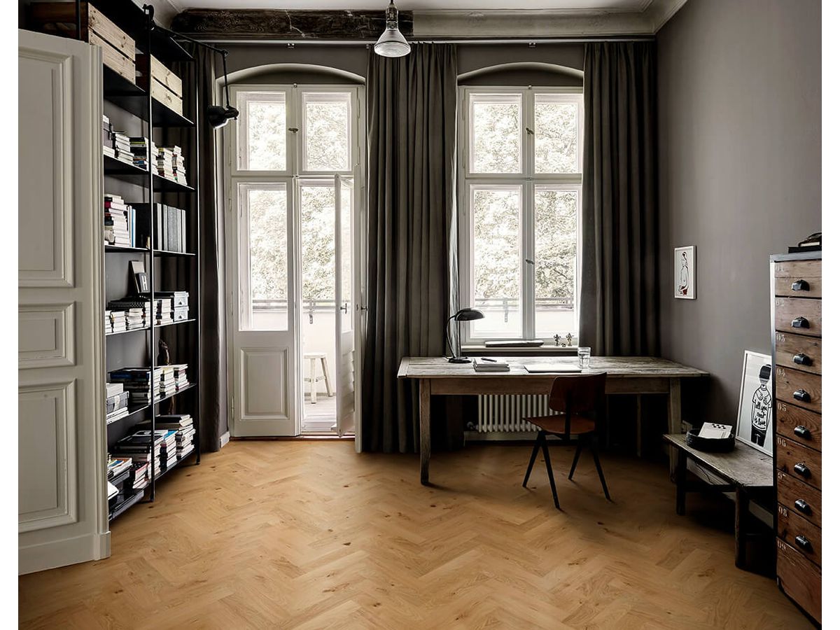 Kährs Sandro Eiche natur schönastig gebürstet Microfase Naturöl Fischgratverlegung