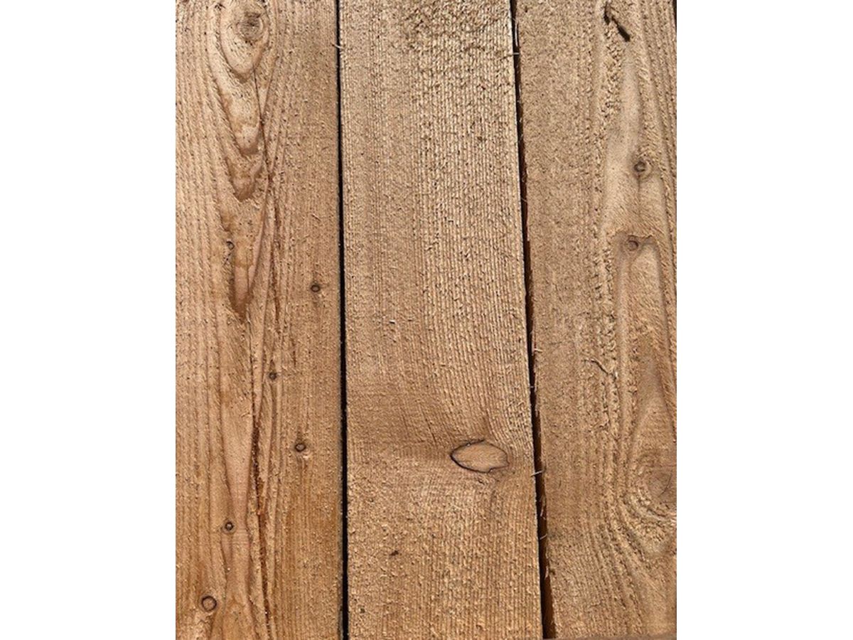 Klotz Rohhobler Lärche roh Qualität II / III lufttrocken für Aussenbereich Risse und Kern müssen toleriert werden