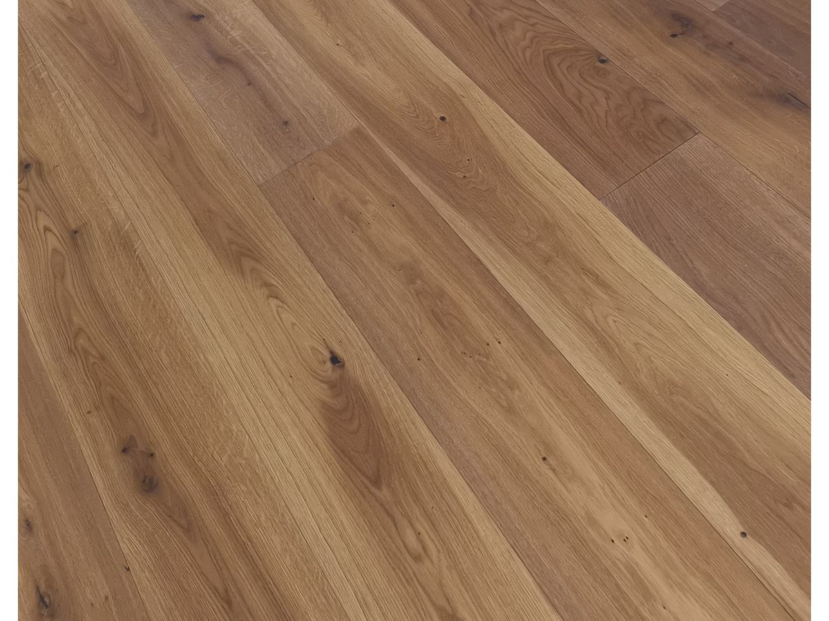 Parkett 3-Schicht Landhausdielen L Eiche astig gebürstet weiss geölt
